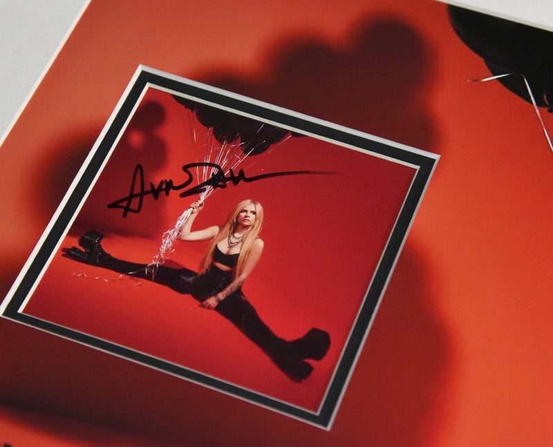 AVRIL LAVIGNE autographed "Love Sux" 16x20 display