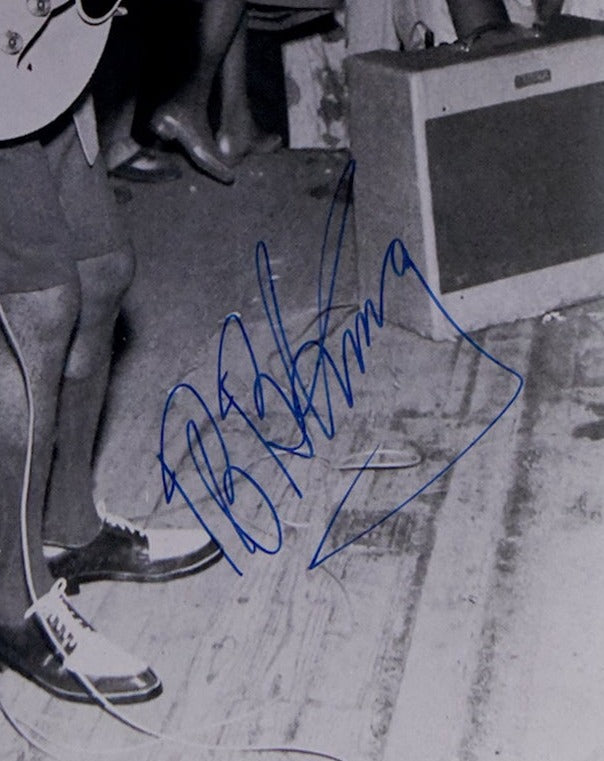 B.B. KING autographed 16x20 photo