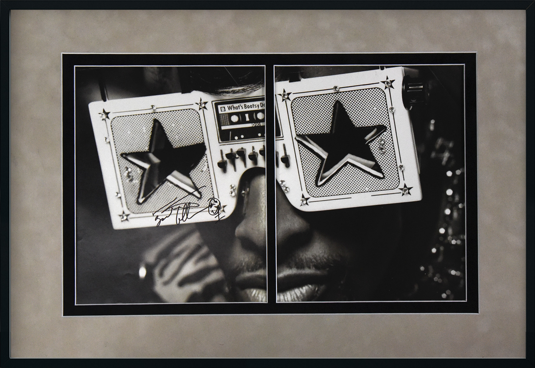 [SHOP] BOOTSY COLLINS autographed “What’s Bootsy Doin’?” 15×27 framed display