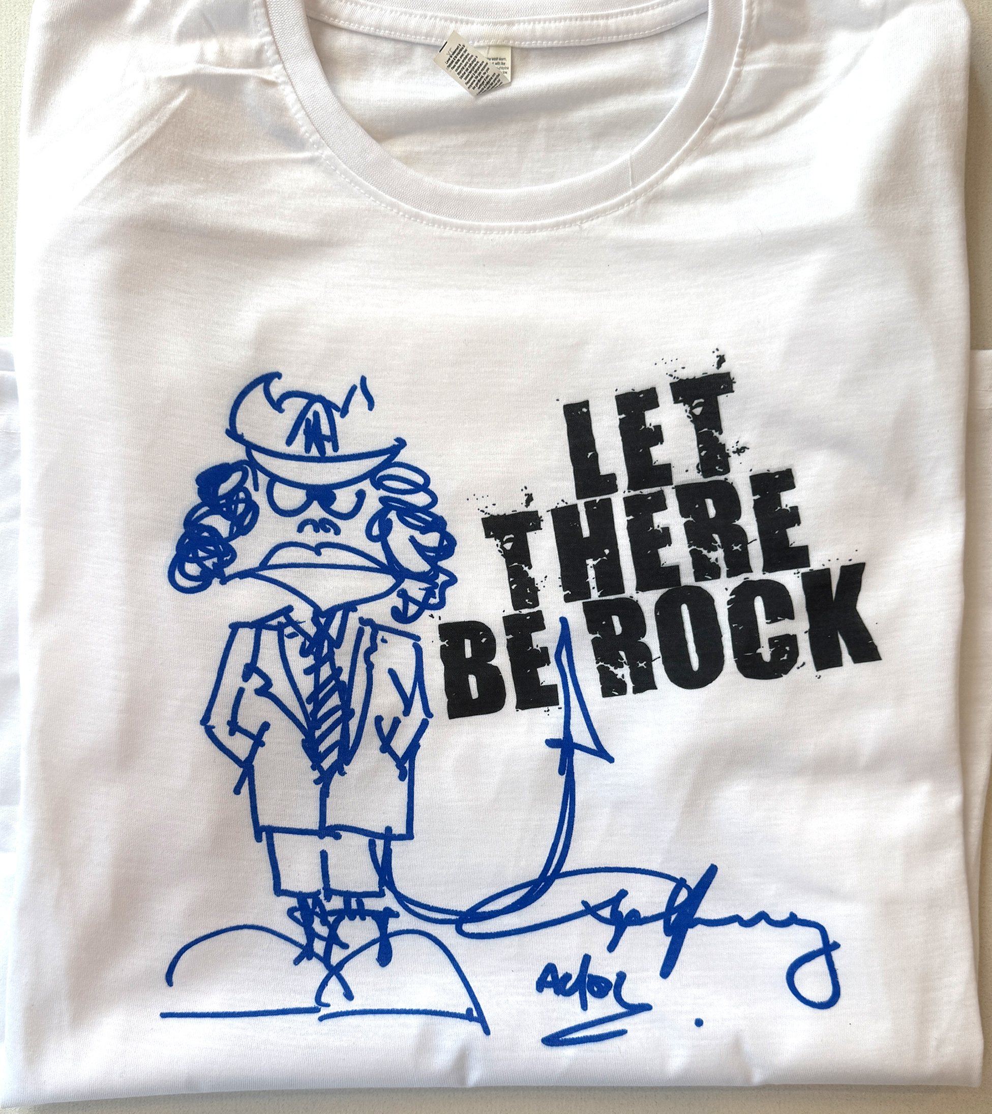 [SHOP] AC/DC’s ANGUS YOUNG “Schoolboy Sketch” Let There Be Rock T-SHIRT