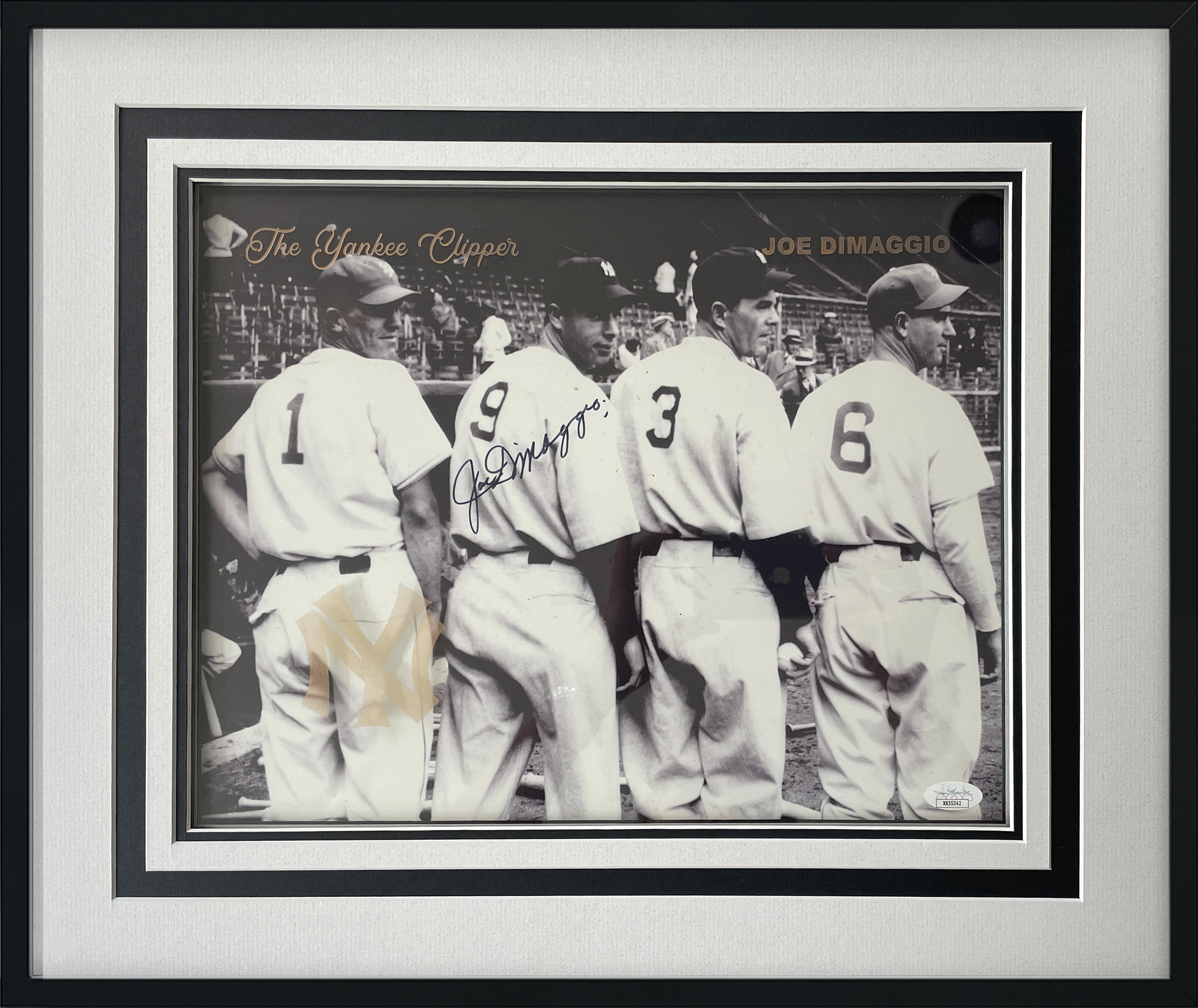 JOE DIMAGGIO autographed 16×20 inch glass-etched frame display