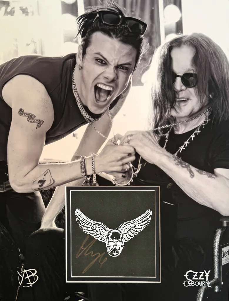 YUNGBLUD Custom 12×16 inch Mat for signed CD inserts